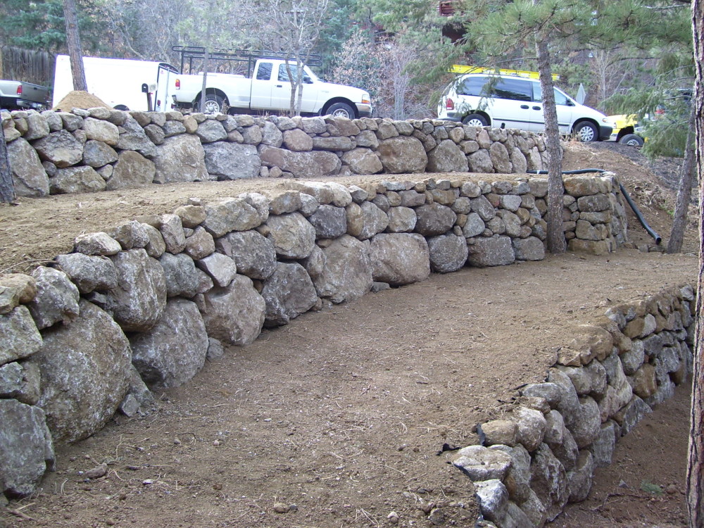 Broadmoor Boulder Retaining Wall