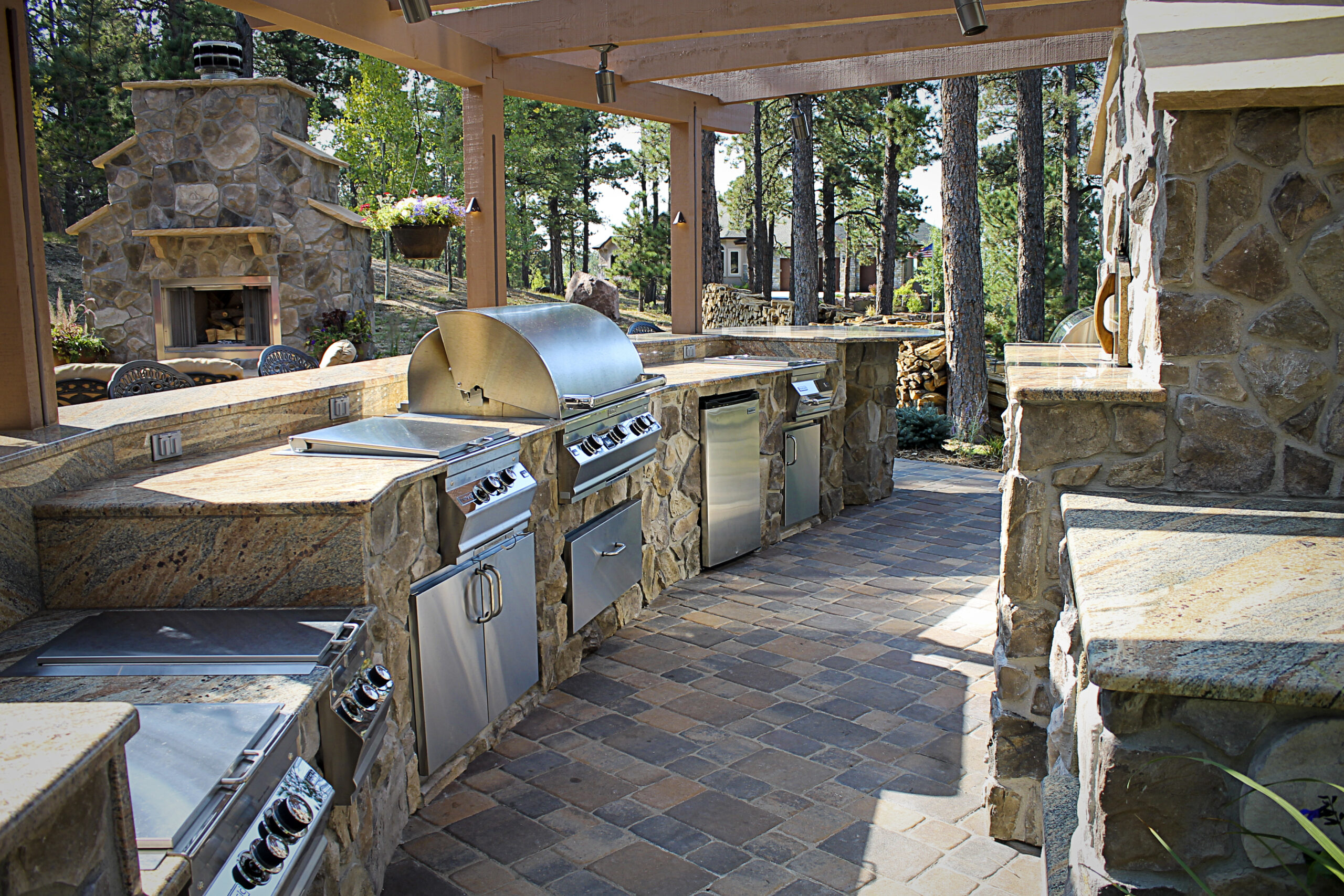 Kitchen | Fireplace | Pavers Kitchen | Fireplace | Pavers