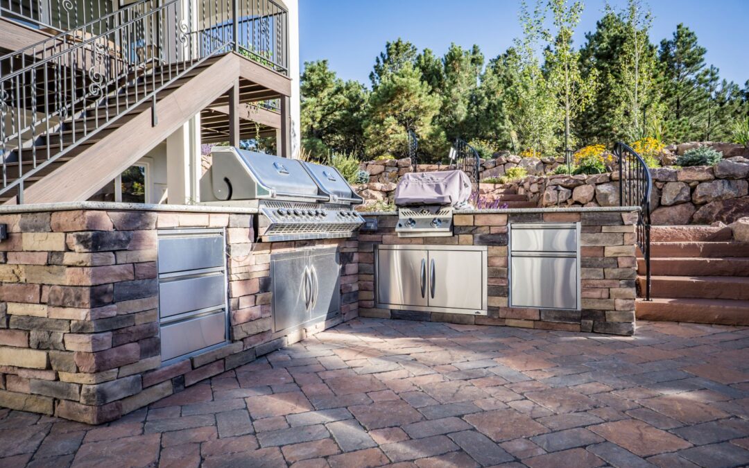 Outdoor Kitchens and Barbeques