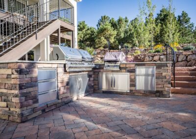 Outdoor Kitchens and Barbeques