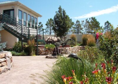 Siloam Stone Wall | Stucco Wall | Plantings